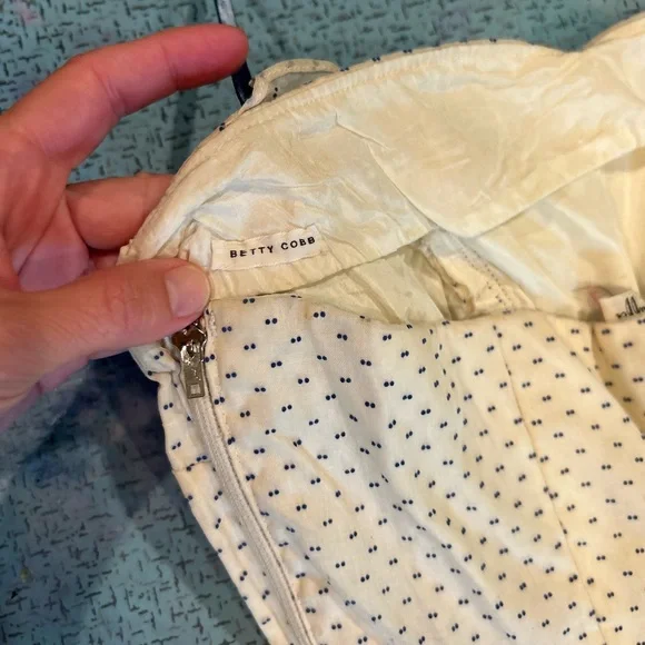 Queen of Shabby Chic Gown - Picture 12 of 16